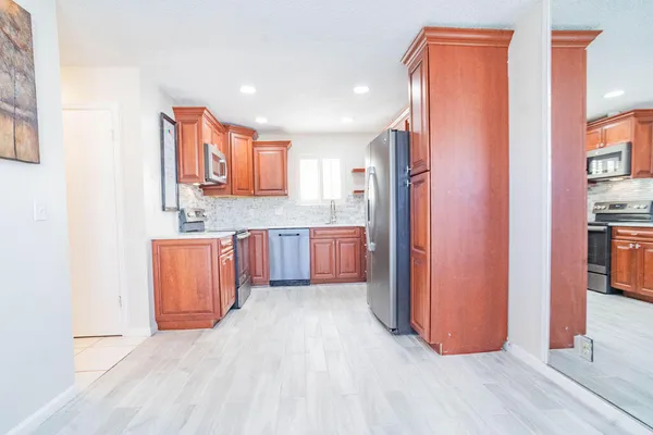 $239,500 | 950 South Kanner Highway, Unit 124, Stuart, FL 34994