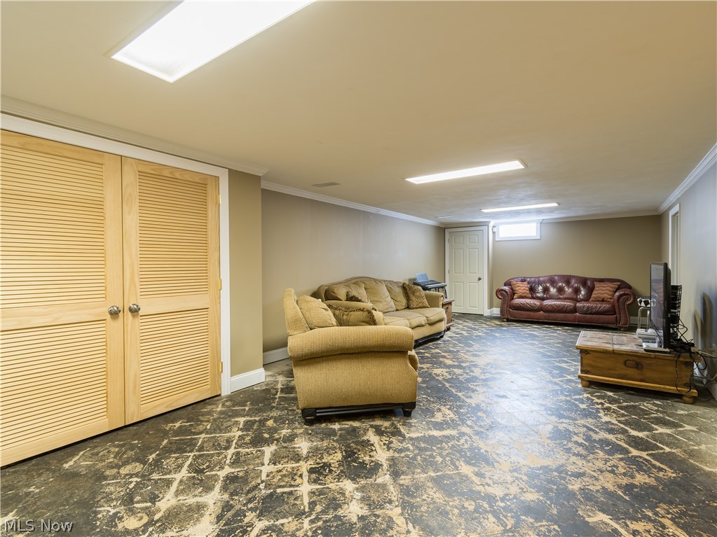 6867 Navarre Road Southwest Massillon, OH 44646 - Photo 23 of 35