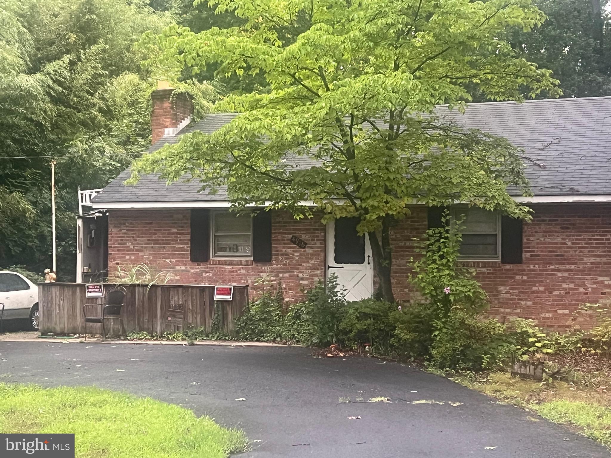 4916 Ridgewood Road Alexandria, VA 22312 - Photo 3 of 10