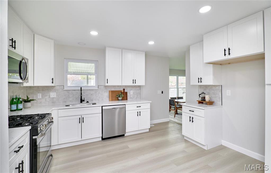 623 Riverside Drive St. Charles, MO 63304 - Photo 12 of 28