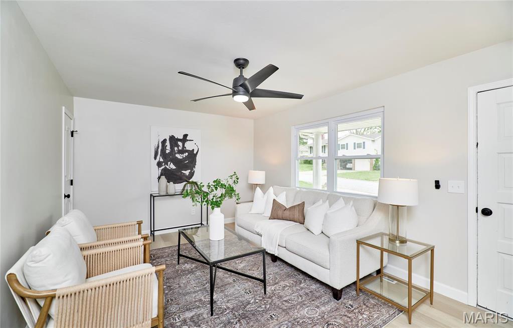 623 Riverside Drive St. Charles, MO 63304 - Photo 6 of 28