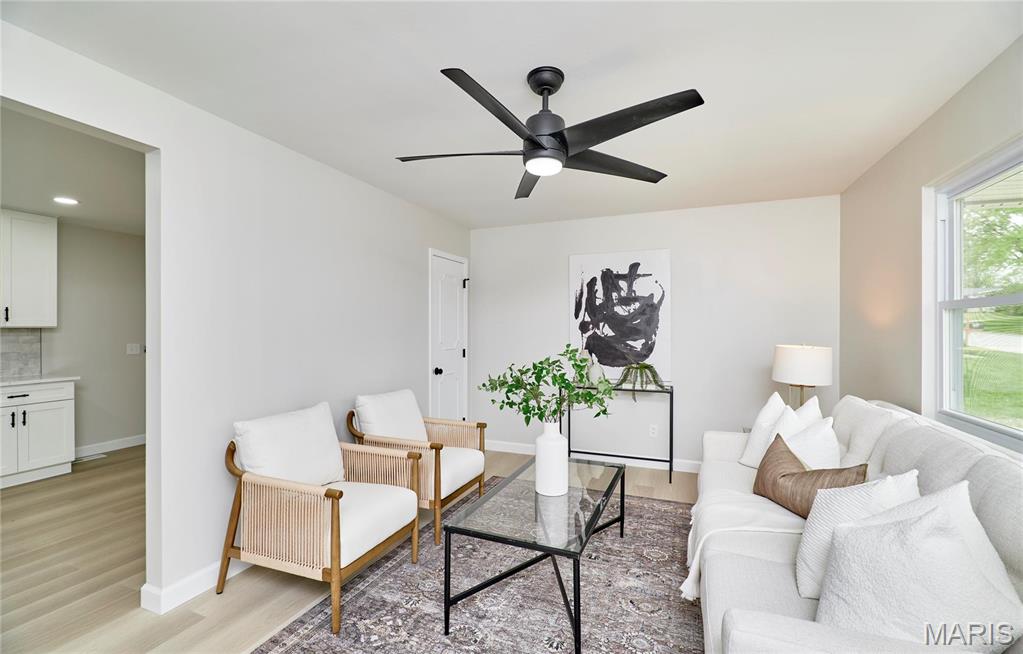 623 Riverside Drive St. Charles, MO 63304 - Photo 7 of 28