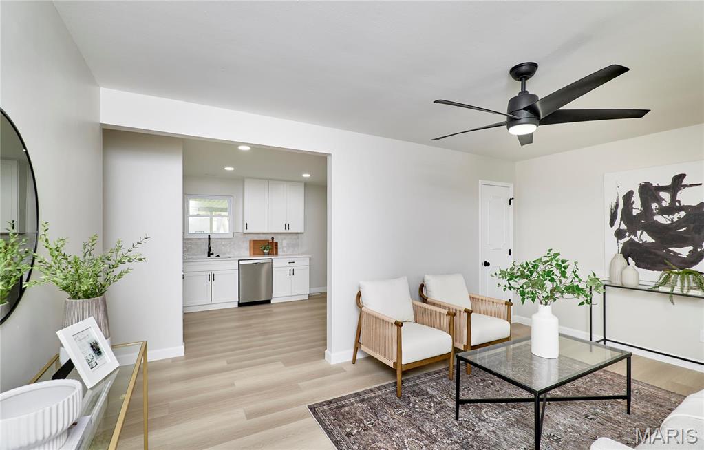 623 Riverside Drive St. Charles, MO 63304 - Photo 8 of 28