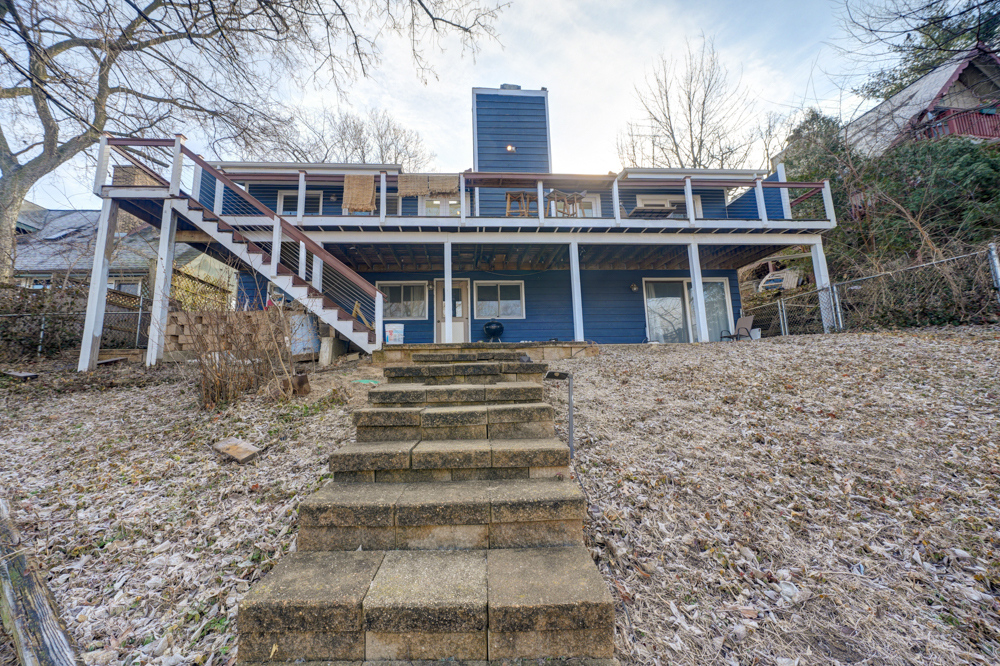 422 Castle Road McHenry, IL 60050 - Photo 4 of 24 a view of a house with a yard and stairs