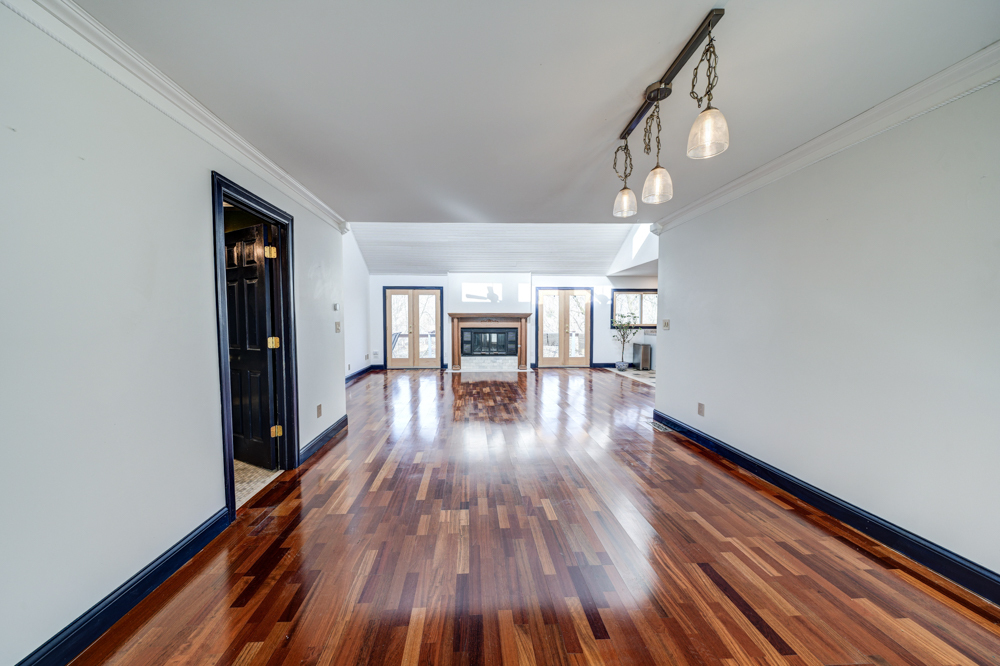 422 Castle Road McHenry, IL 60050 - Photo 9 of 24 a view of empty room with wooden floor