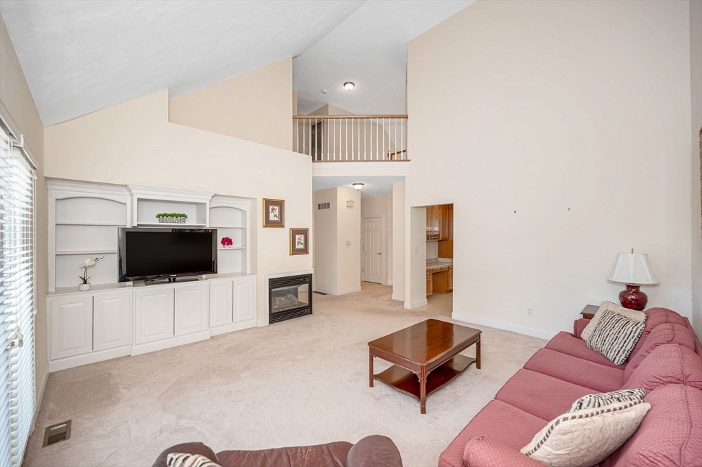 3 Sandstone Road, Unit 232 Westford, MA 01886 - Photo 3 of 41 Gallery Image 3