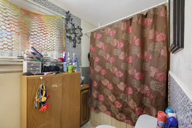 $225,000 | 229 John Street, Kaukauna, WI 54130