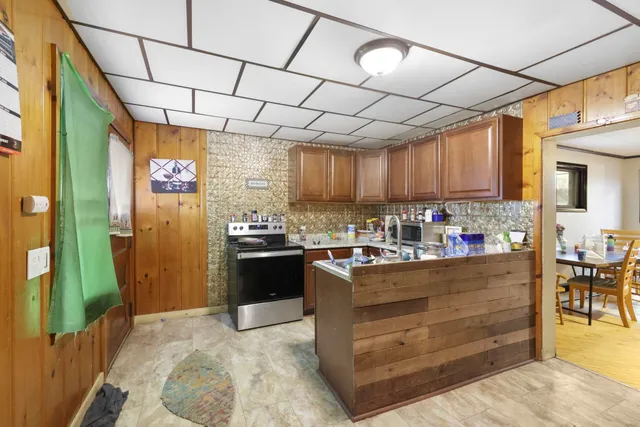 $225,000 | 229 John Street, Kaukauna, WI 54130