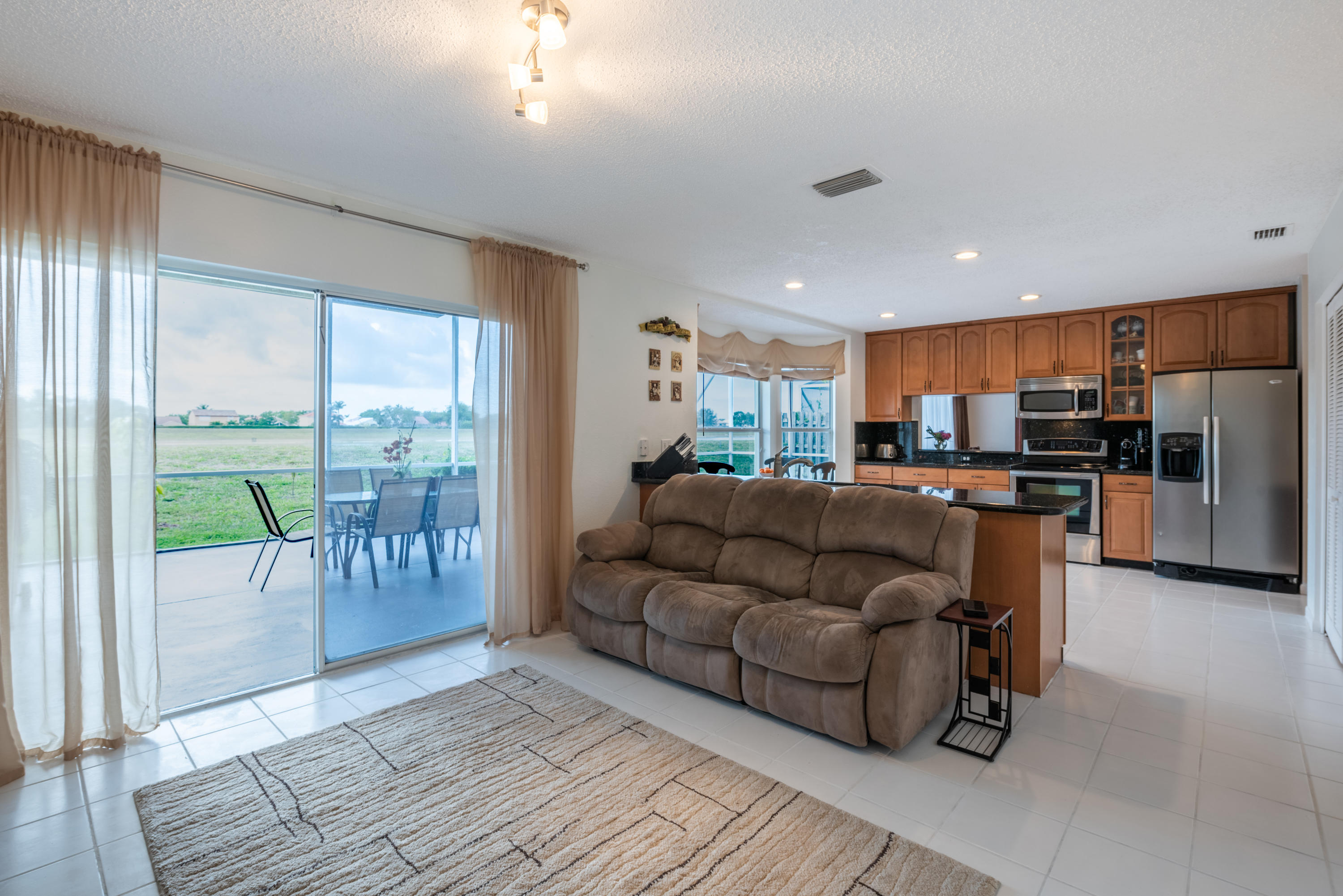 10656 Oak Lake Way Boca Raton, FL 33498 - Photo 13 of 30 10656 Oak Lake Way-21