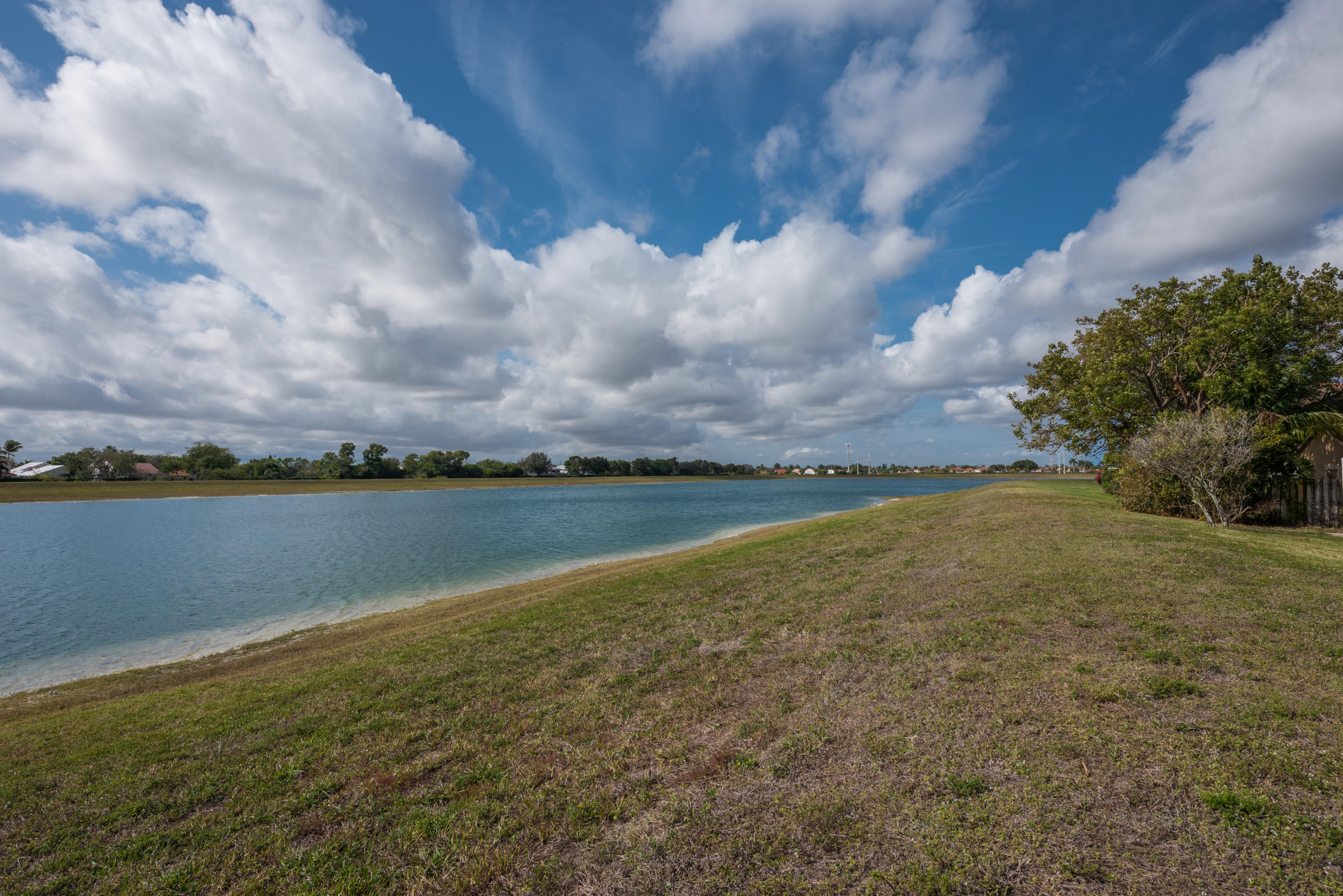 10656 Oak Lake Way Boca Raton, FL 33498 - Photo 25 of 30 10656 Oak Lake Way-40