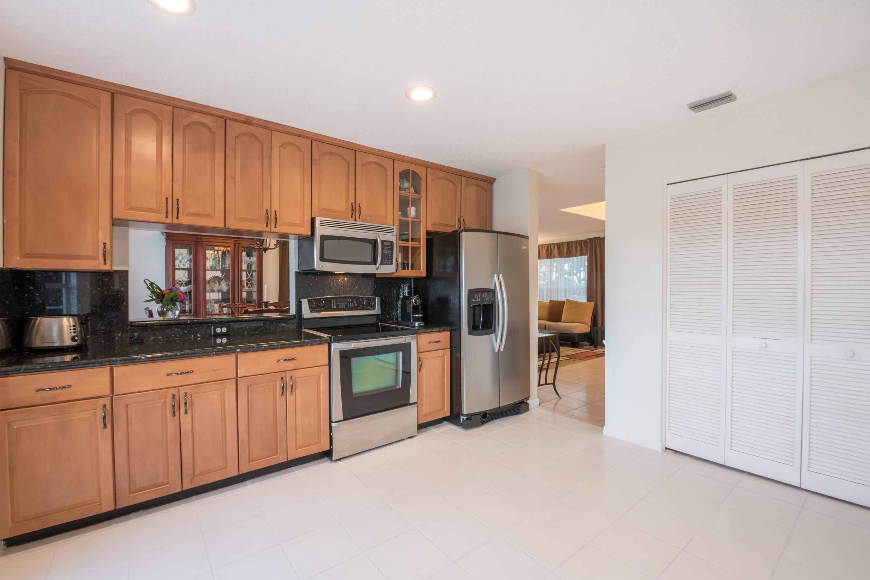 10656 Oak Lake Way Boca Raton, FL 33498 - Photo 8 of 30 10656 Oak Lake Way-15
