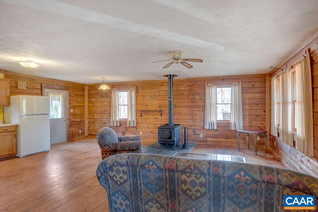 3050 Branch Road Scottsville, VA 24590 - Photo 16 of 28 Gallery Image 16