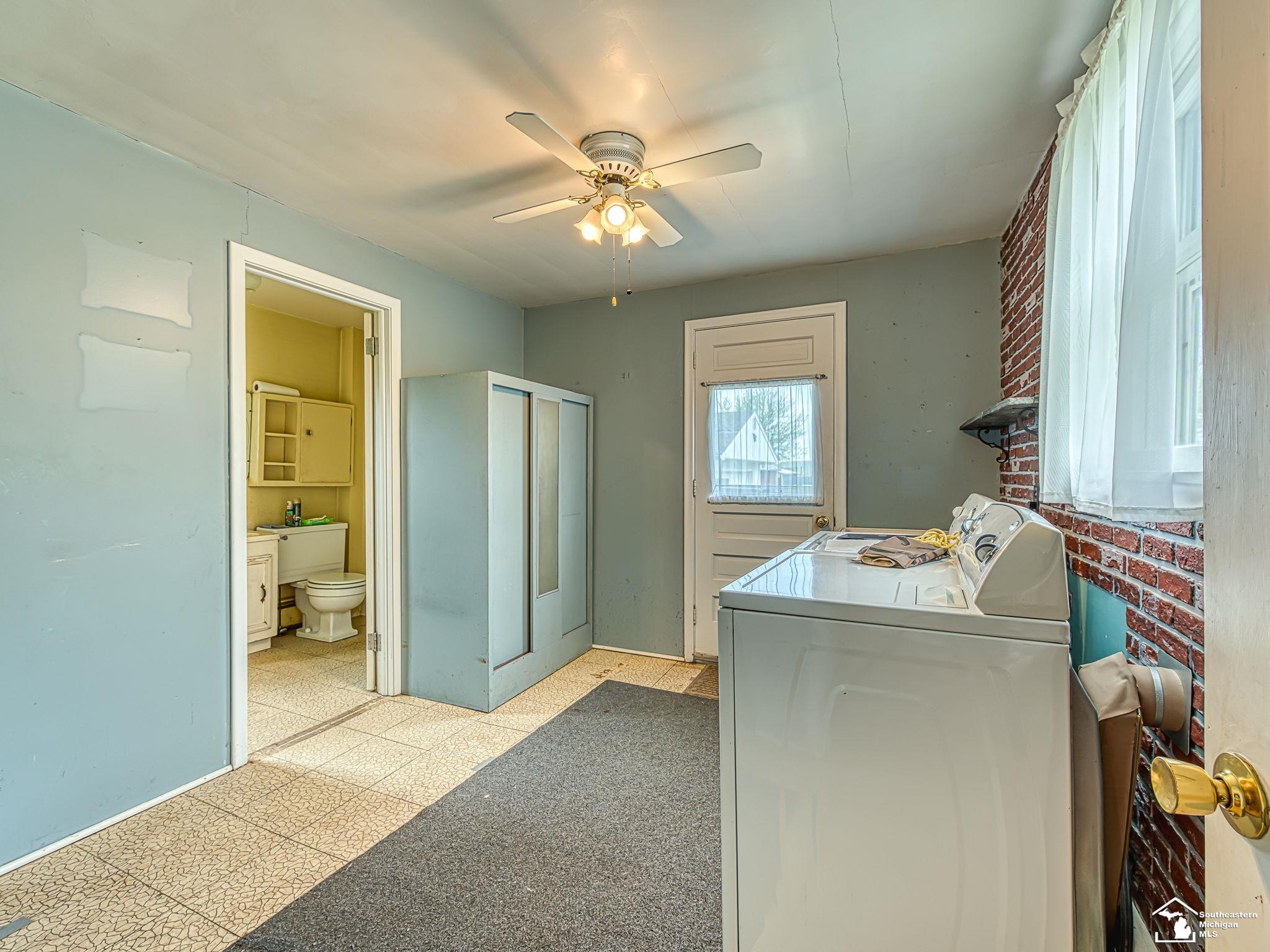 9248 Chinavare Road Newport, MI 48166 - Photo 3 of 54