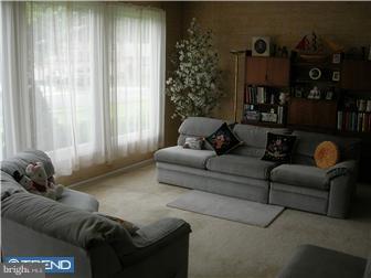 212 Philellena Road Cherry Hill, NJ 08034 - Photo 2 of 11 Gallery Image 2