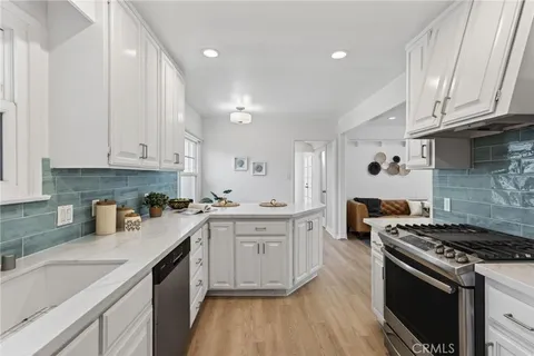 $1,949,000 | 1300 South Gertruda Avenue, Redondo Beach, CA 90277