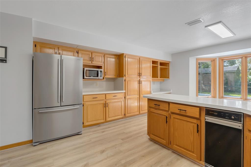 17000 Red Bird Road Winter Garden, FL 34787 - Photo 22 of 46 Kitchen