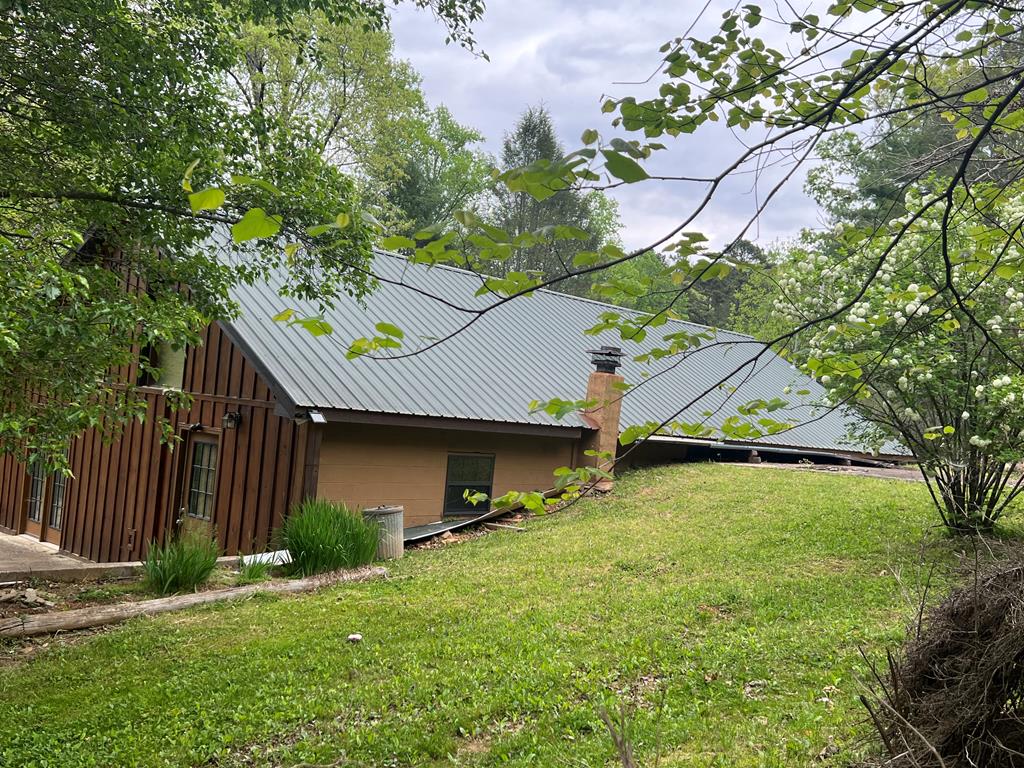 1200 Tennis Court Road Blue Ridge, GA 30513 - Photo 3 of 24 Gallery Image 3
