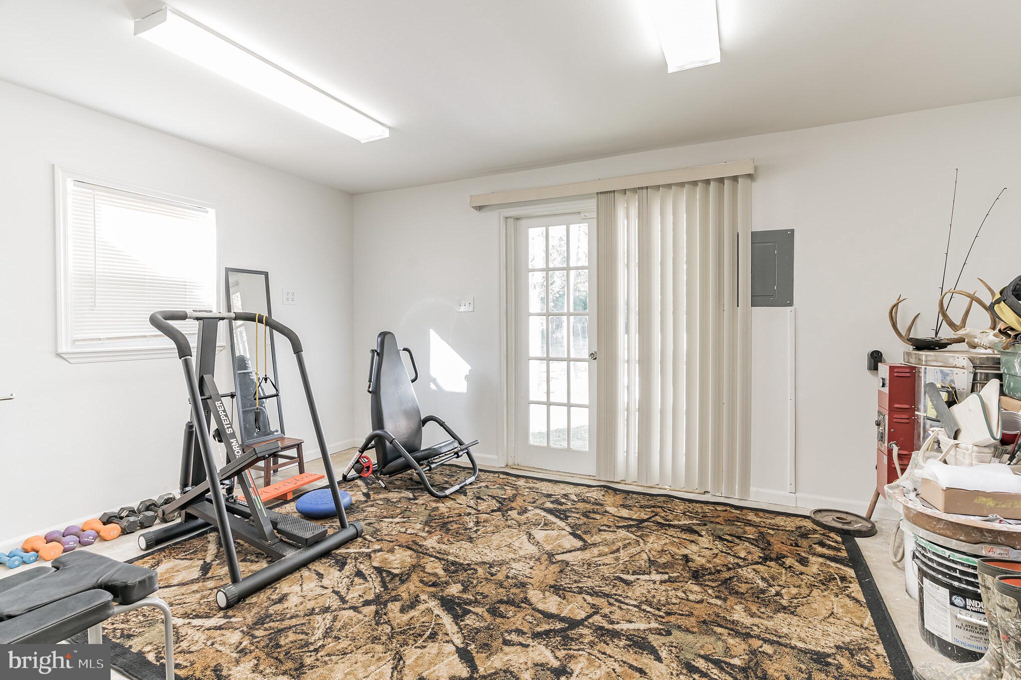 15809 Menk Road Accokeek, MD 20607 - Photo 21 of 30 Room off additional rec room off kitchen