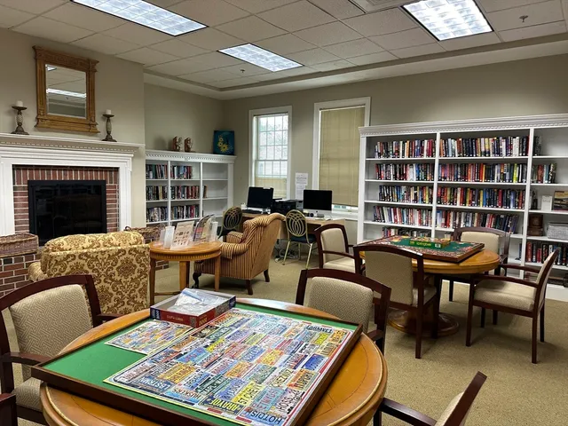 $349,900 | 3402 Island Drive, Middleboro, MA 02346