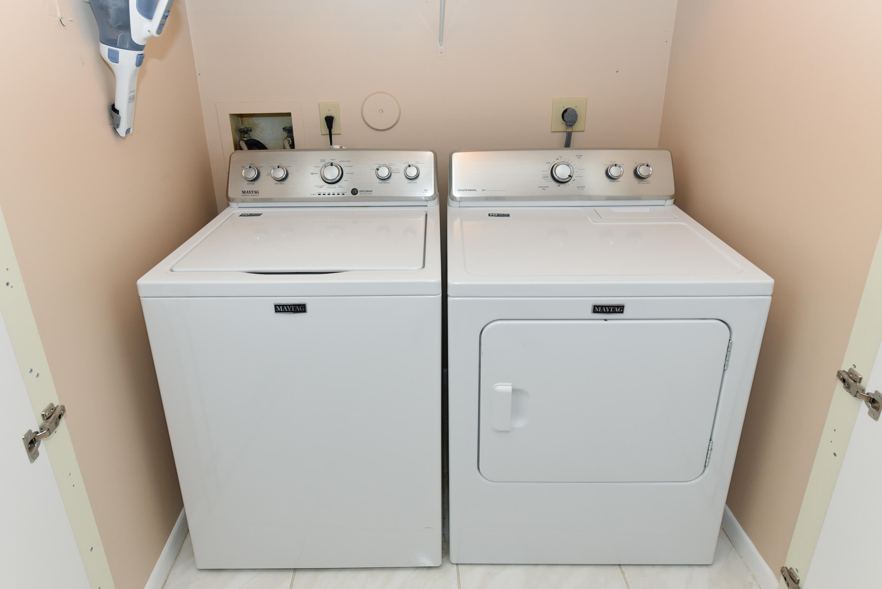 8235 Springlake Drive, Unit B Boca Raton, FL 33496 - Photo 11 of 49 Washer/Dryer
