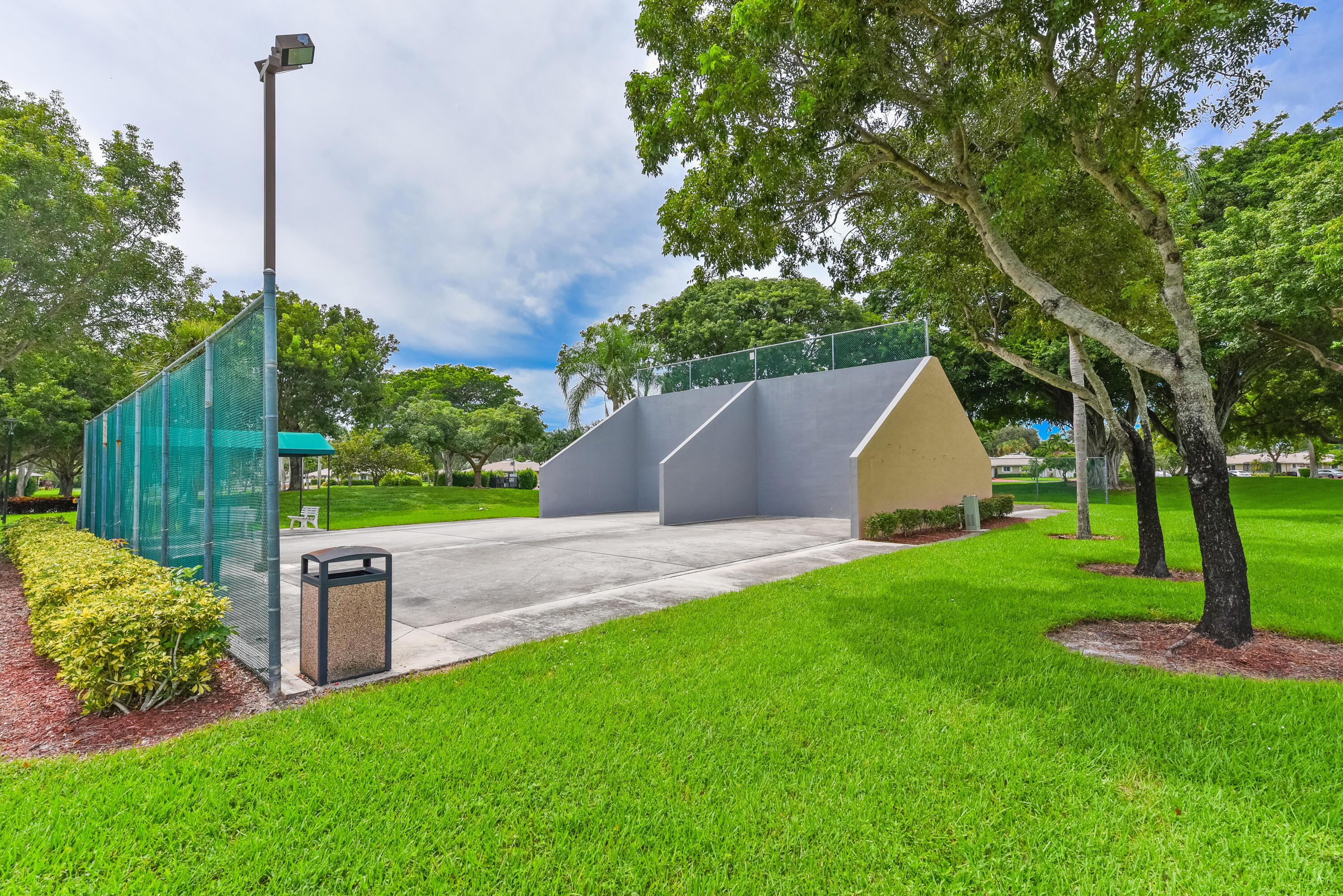 8235 Springlake Drive, Unit B Boca Raton, FL 33496 - Photo 44 of 49 Racquetball Cts.