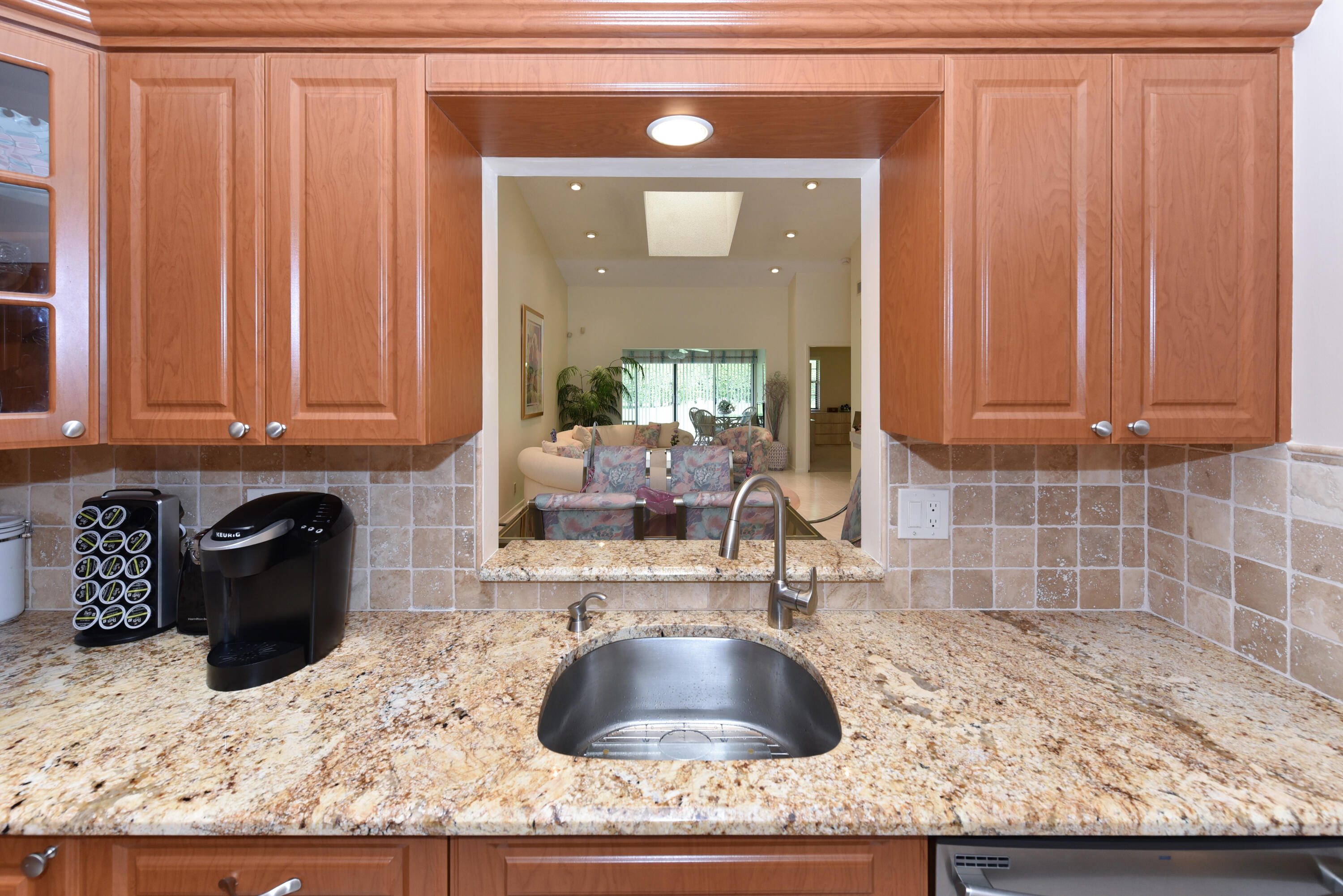 8235 Springlake Drive, Unit B Boca Raton, FL 33496 - Photo 6 of 49 Kitchen