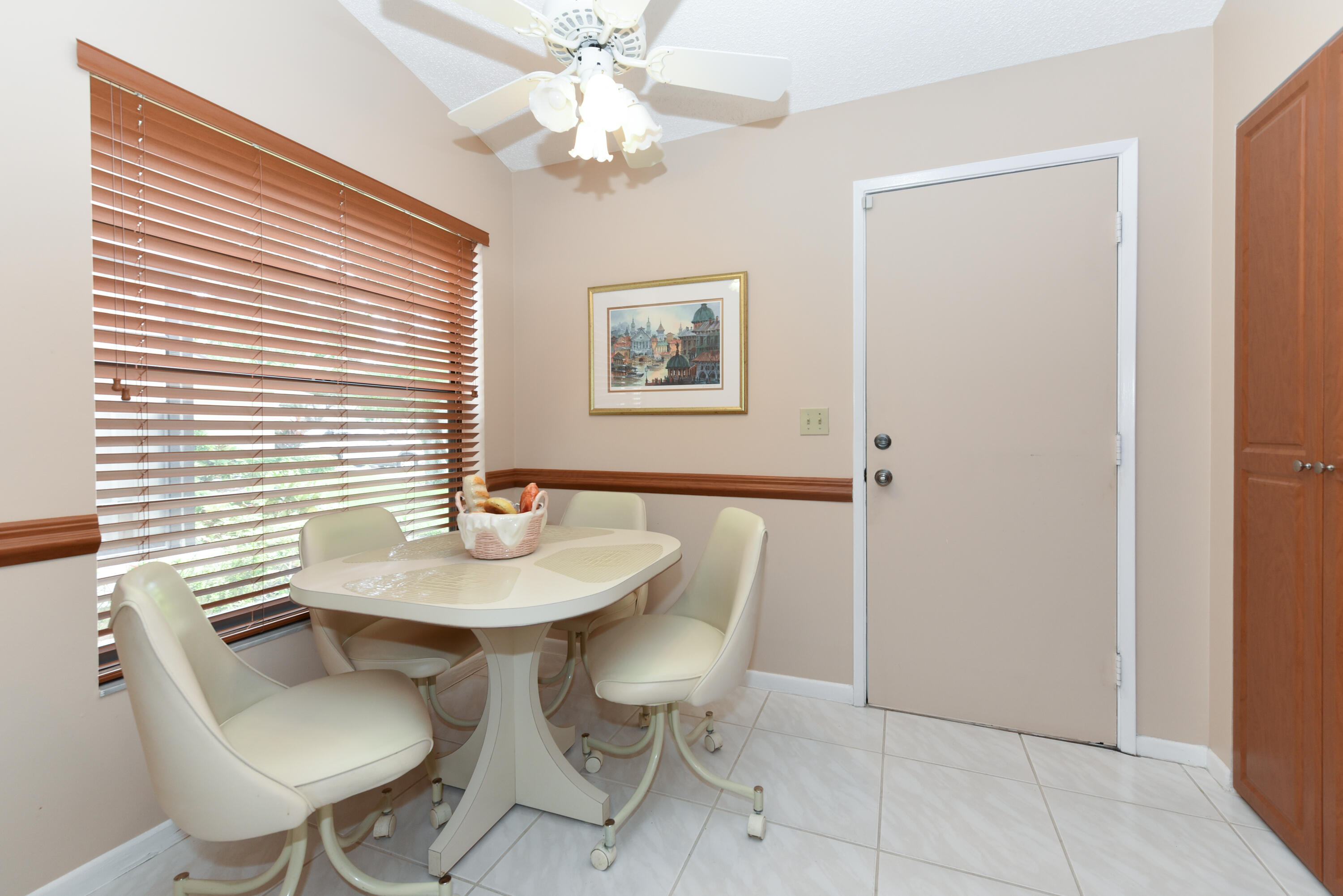 8235 Springlake Drive, Unit B Boca Raton, FL 33496 - Photo 10 of 49 Eat-in Kitchen