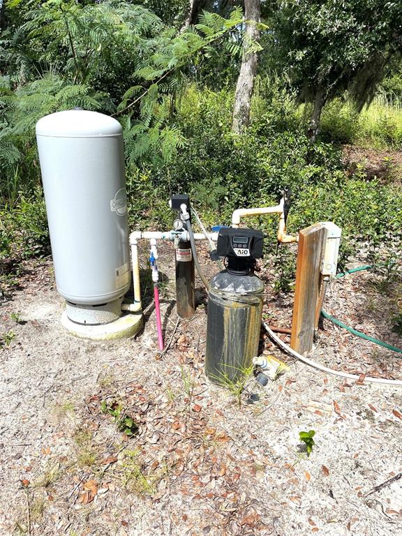 453 Old Hawthorne Road Hawthorne, FL 32640 - Photo 30 of 32 Gallery Image 30