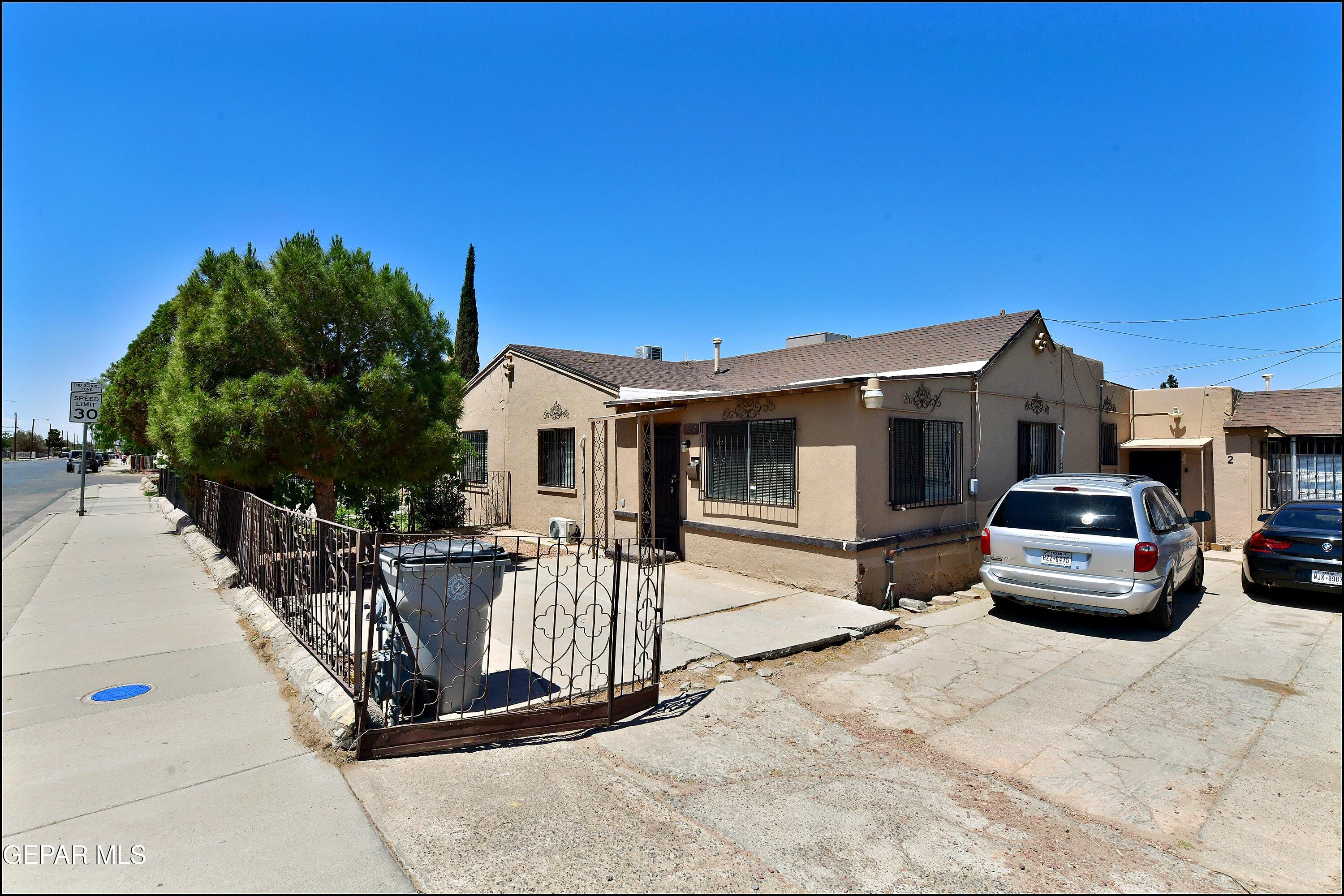 121 George Orr Road El Paso, TX 79915 - Photo 2 of 29 5_Star_Property_Management_1