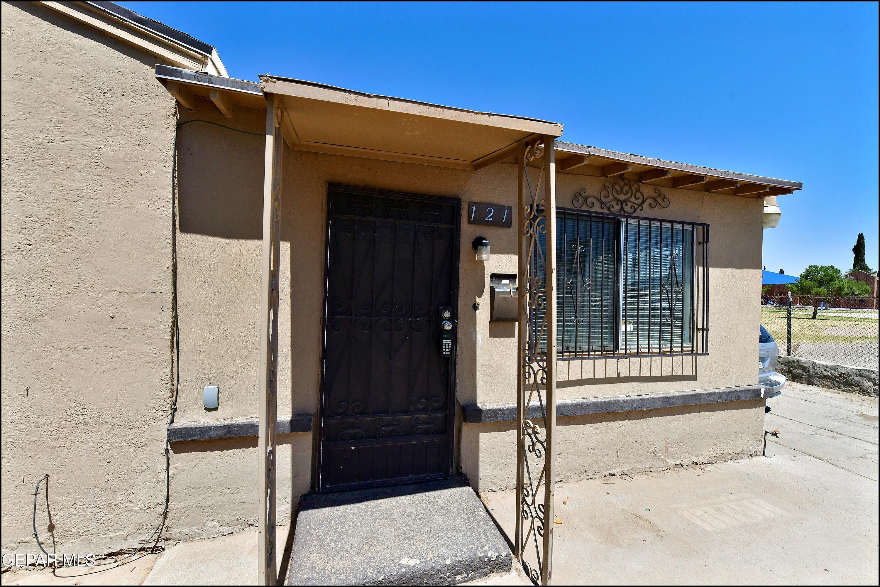 121 George Orr Road El Paso, TX 79915 - Photo 5 of 29 5_Star_Property_Management_5