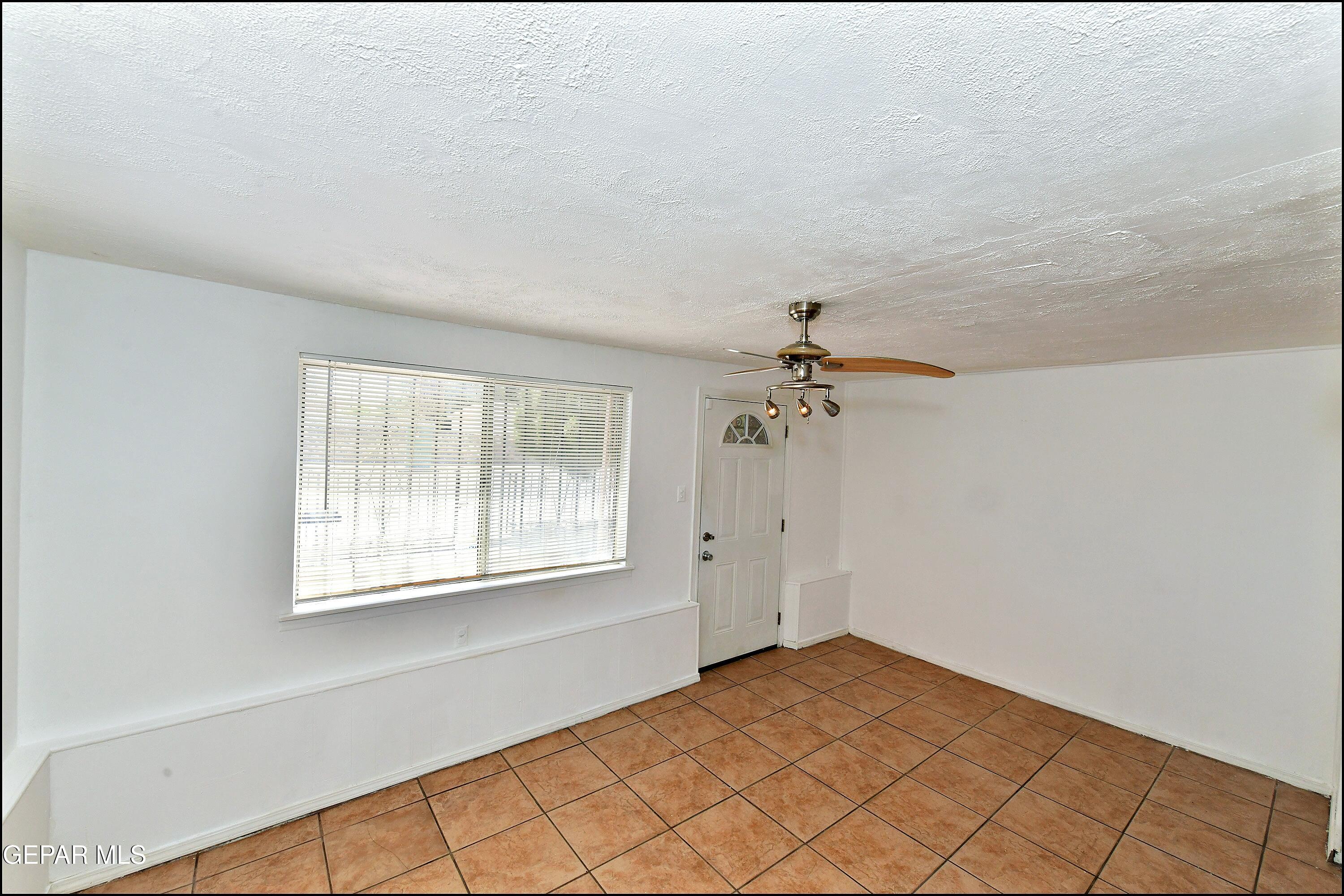 121 George Orr Road El Paso, TX 79915 - Photo 8 of 29 5_Star_Property_Management_8