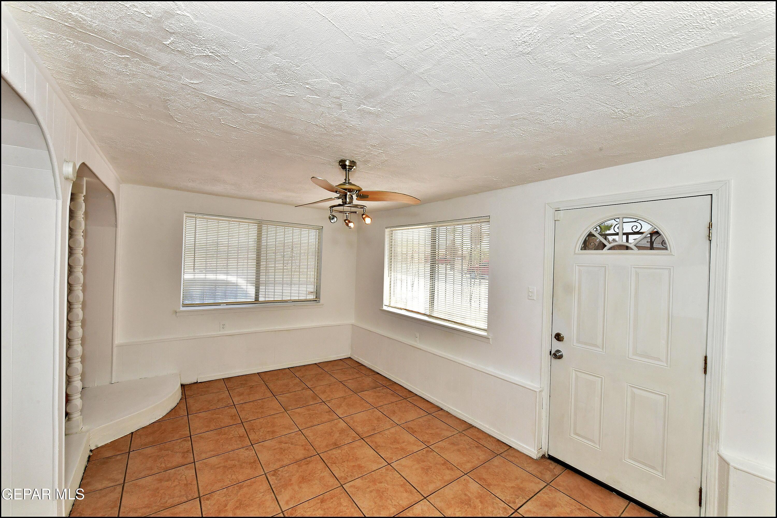 121 George Orr Road El Paso, TX 79915 - Photo 9 of 29 5_Star_Property_Management_9