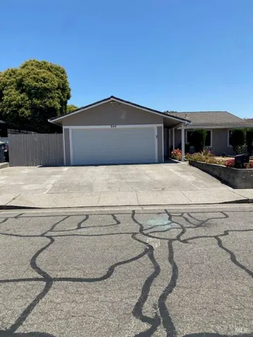 $620,000 | 266 De Soto Drive, Fairfield, CA 94533