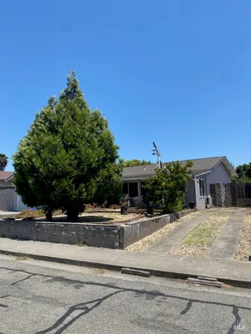 a view of a big room with wooden floor