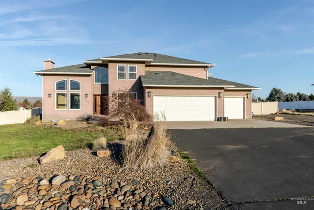 $745,000 | 7591 Pheasant Chase Drive, Lewiston, ID 83501