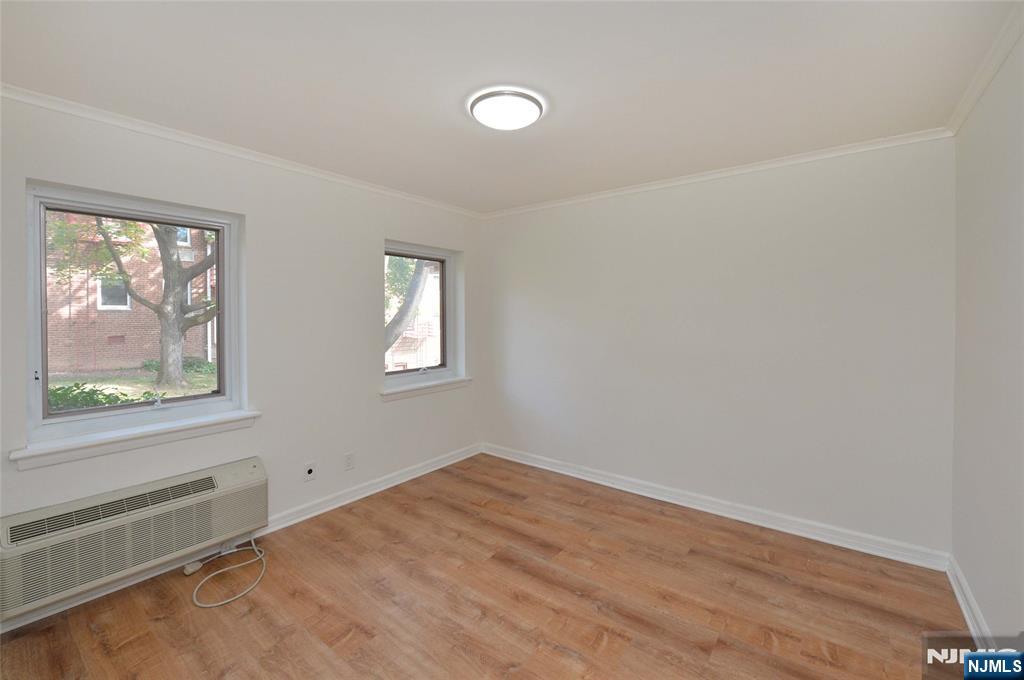 250 Oak Street, Unit H4 Ridgewood, NJ 07450 - Photo 11 of 13