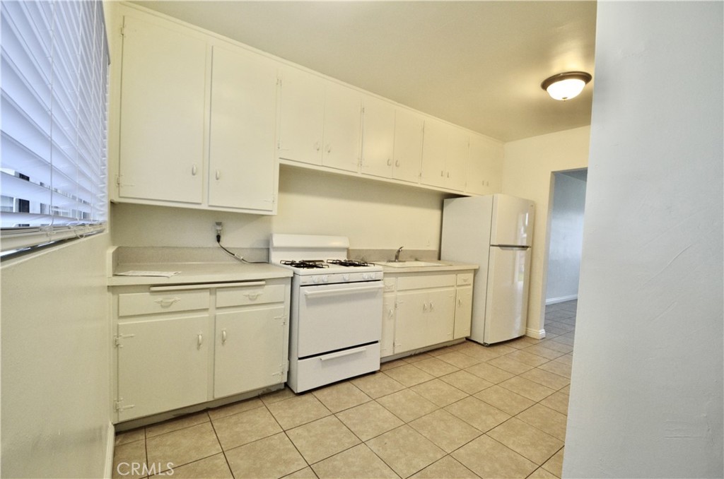 5147 Canoga Street Montclair, CA 91763 - Photo 8 of 15