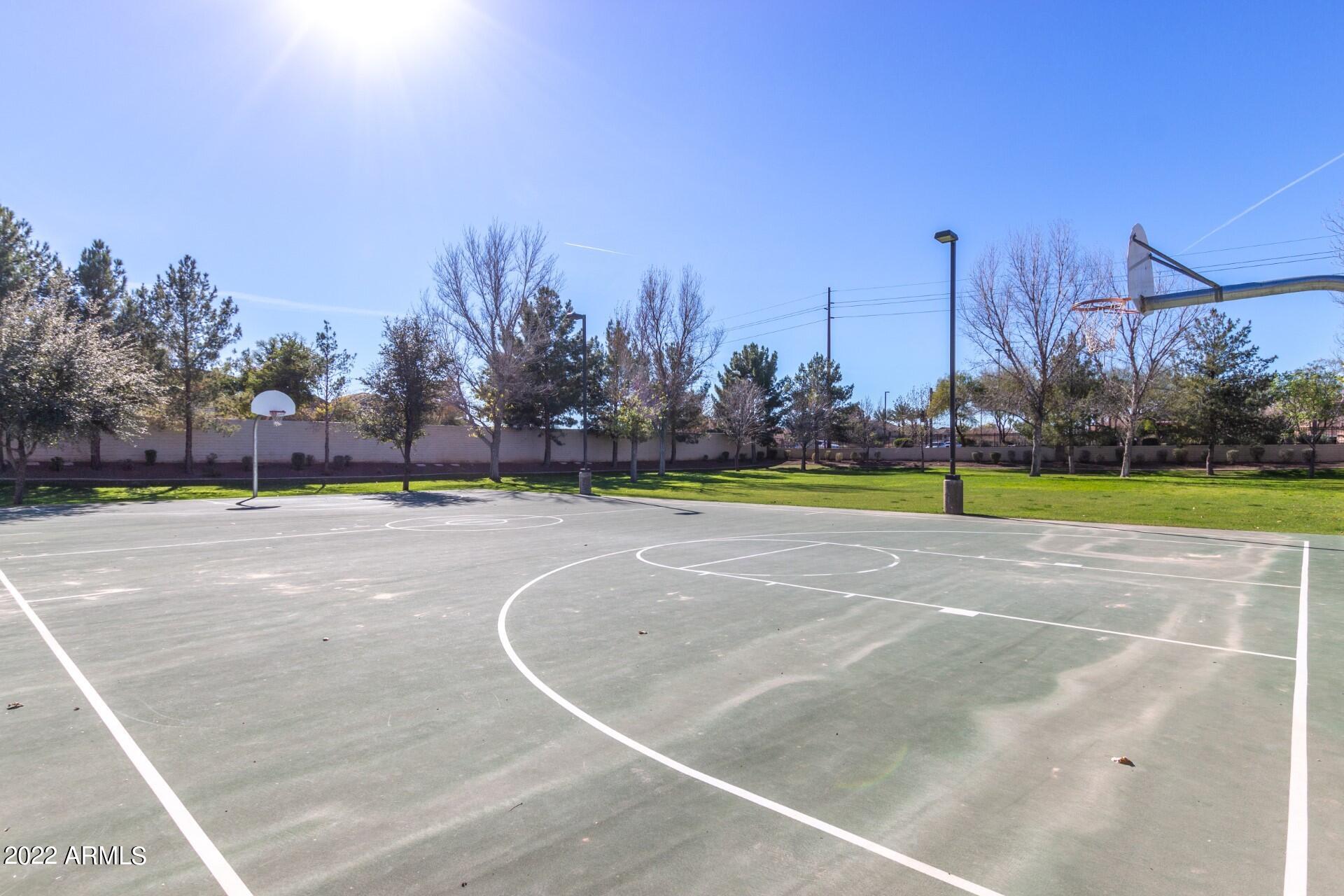 2747 South Decatur Drive, Unit 103 Gilbert, AZ 85295 - Photo 31 of 40 Community Basketball Courts