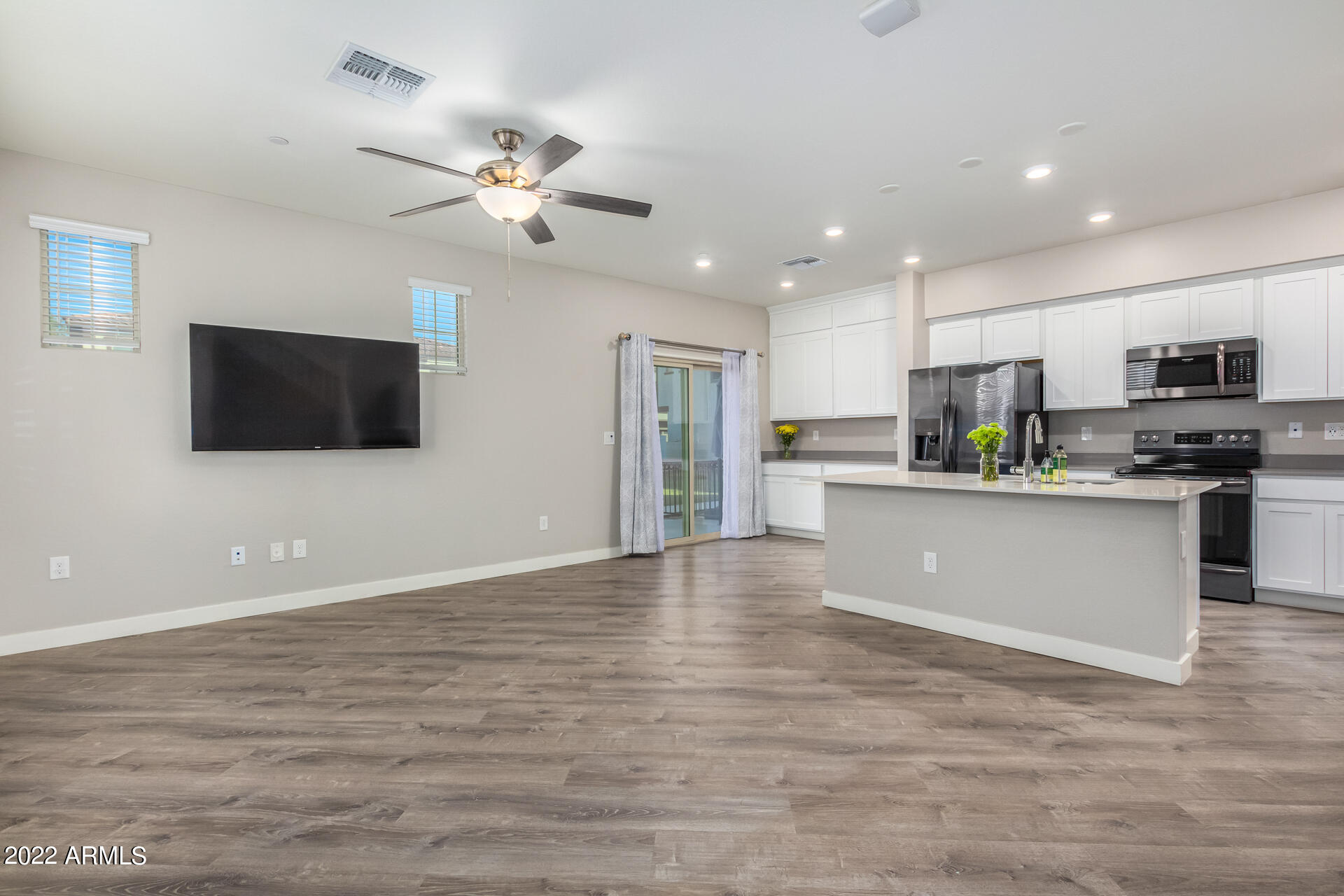 2747 South Decatur Drive, Unit 103 Gilbert, AZ 85295 - Photo 6 of 40 0006-06-Decatur