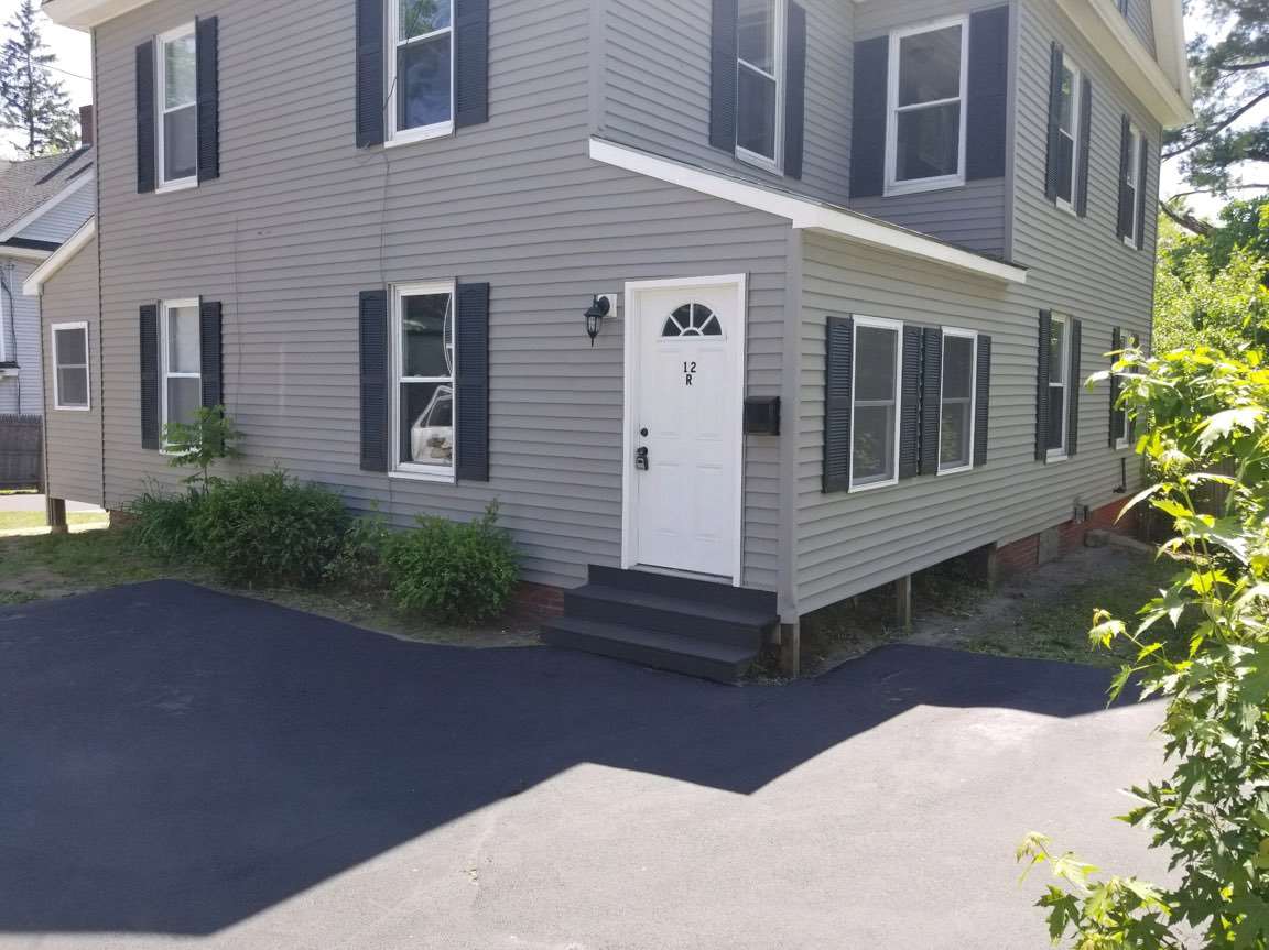 12 R Boyd Road Derry, NH 03038 - Photo 1 of 25
