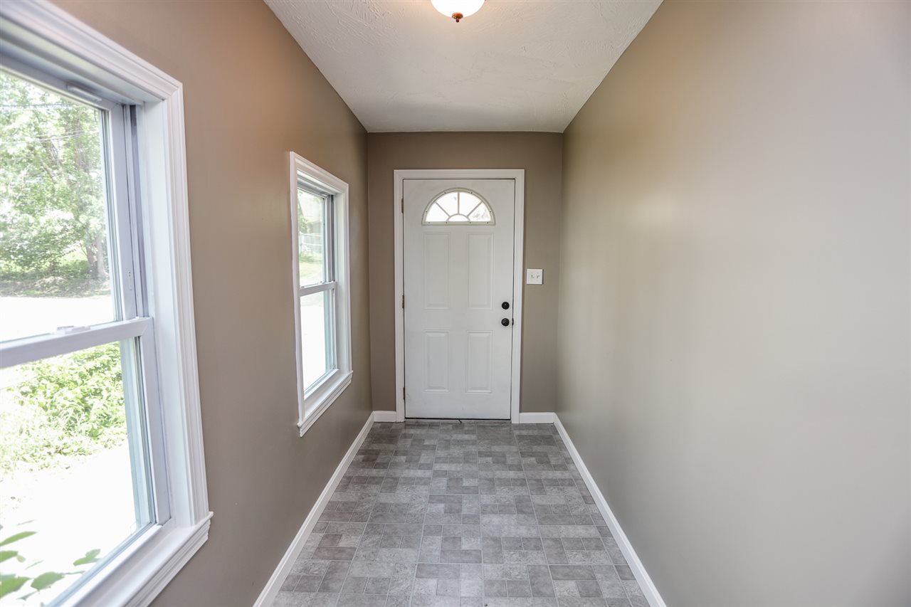 12 R Boyd Road Derry, NH 03038 - Photo 13 of 25