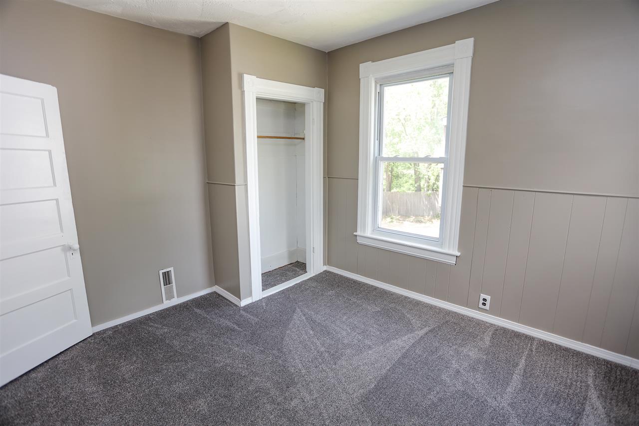 12 R Boyd Road Derry, NH 03038 - Photo 15 of 25