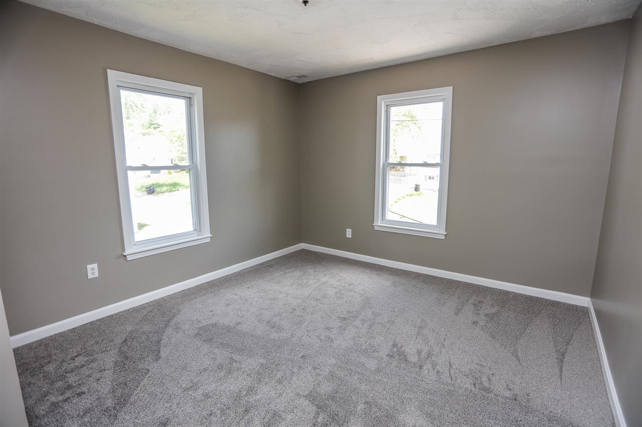 12 R Boyd Road Derry, NH 03038 - Photo 17 of 25