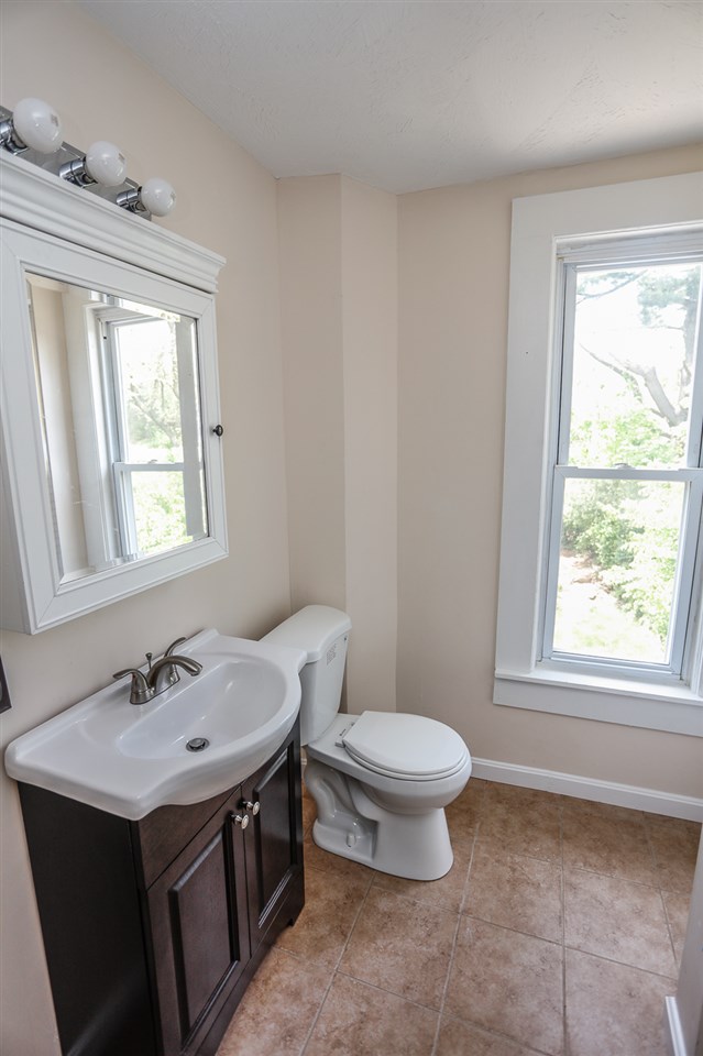 12 R Boyd Road Derry, NH 03038 - Photo 20 of 25