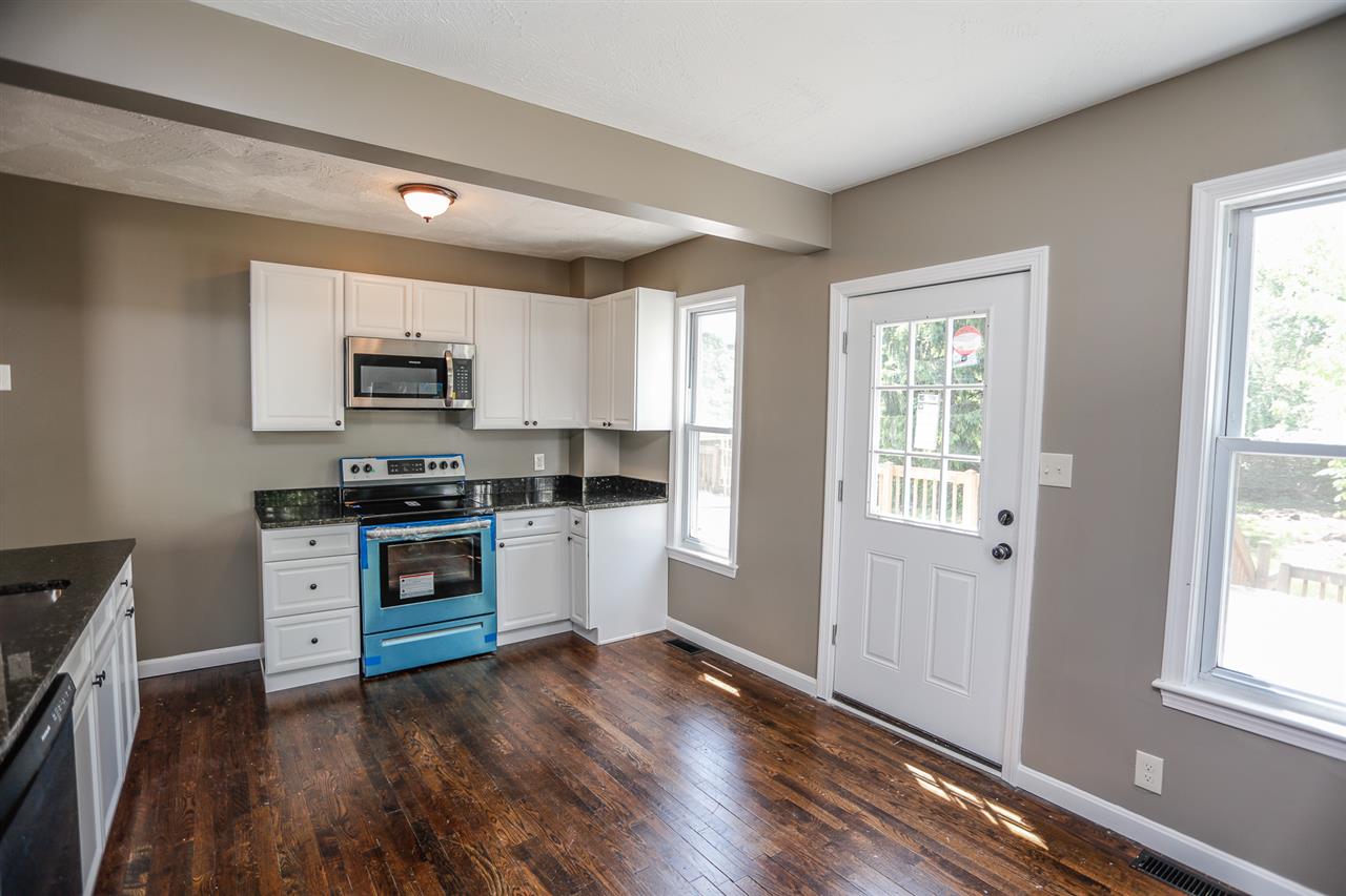 12 R Boyd Road Derry, NH 03038 - Photo 4 of 25