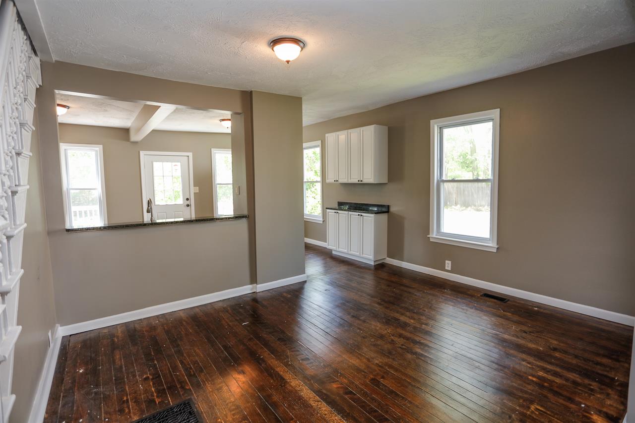 12 R Boyd Road Derry, NH 03038 - Photo 10 of 25