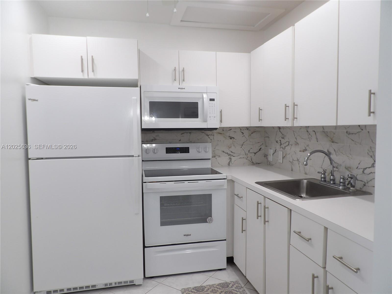 77 Preston F, Unit 77 Boca Raton, FL 33434 - Photo 14 of 32
