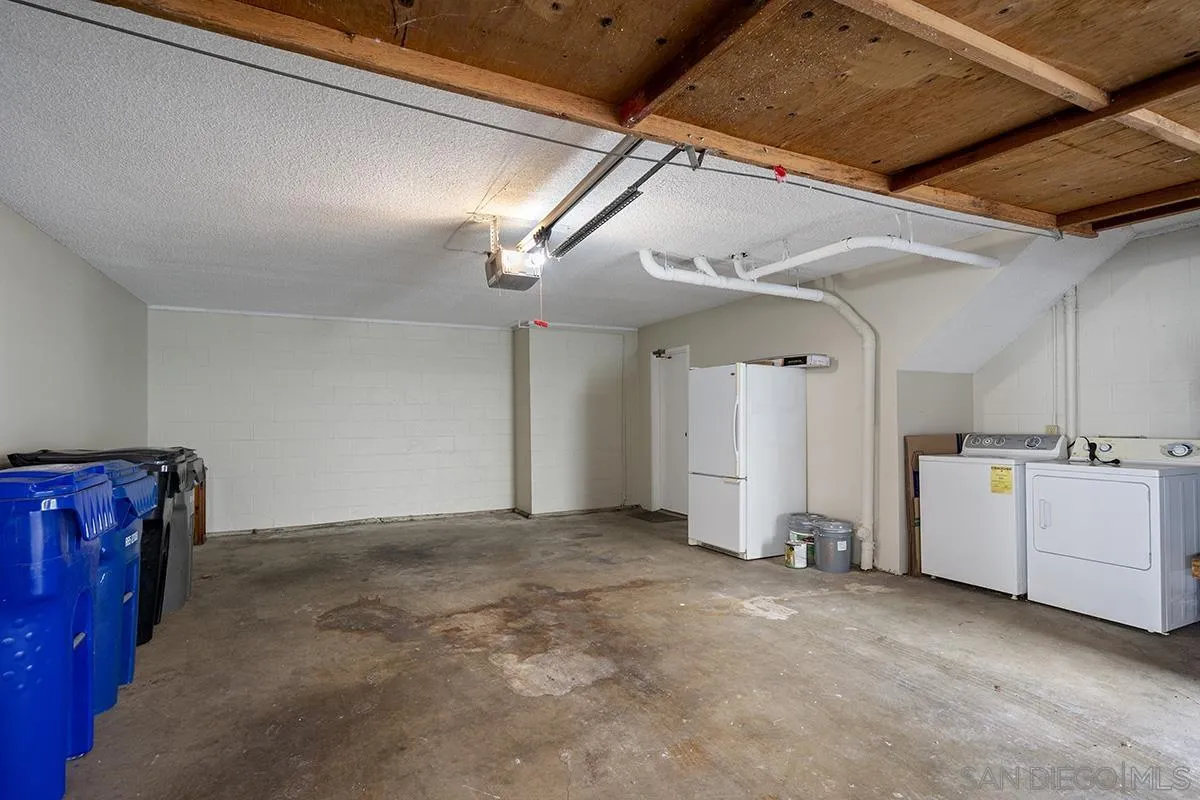 2296 Caminito Pajarito, Unit 85 San Diego, CA 92107 - Photo 33 of 45