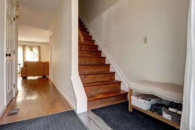 a view of entryway and hall