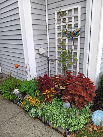 $399,999 | 2 Spruce Street, Pawling, NY 12564